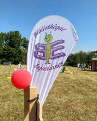  Drapeau-goutte bibliothèque.jpg 